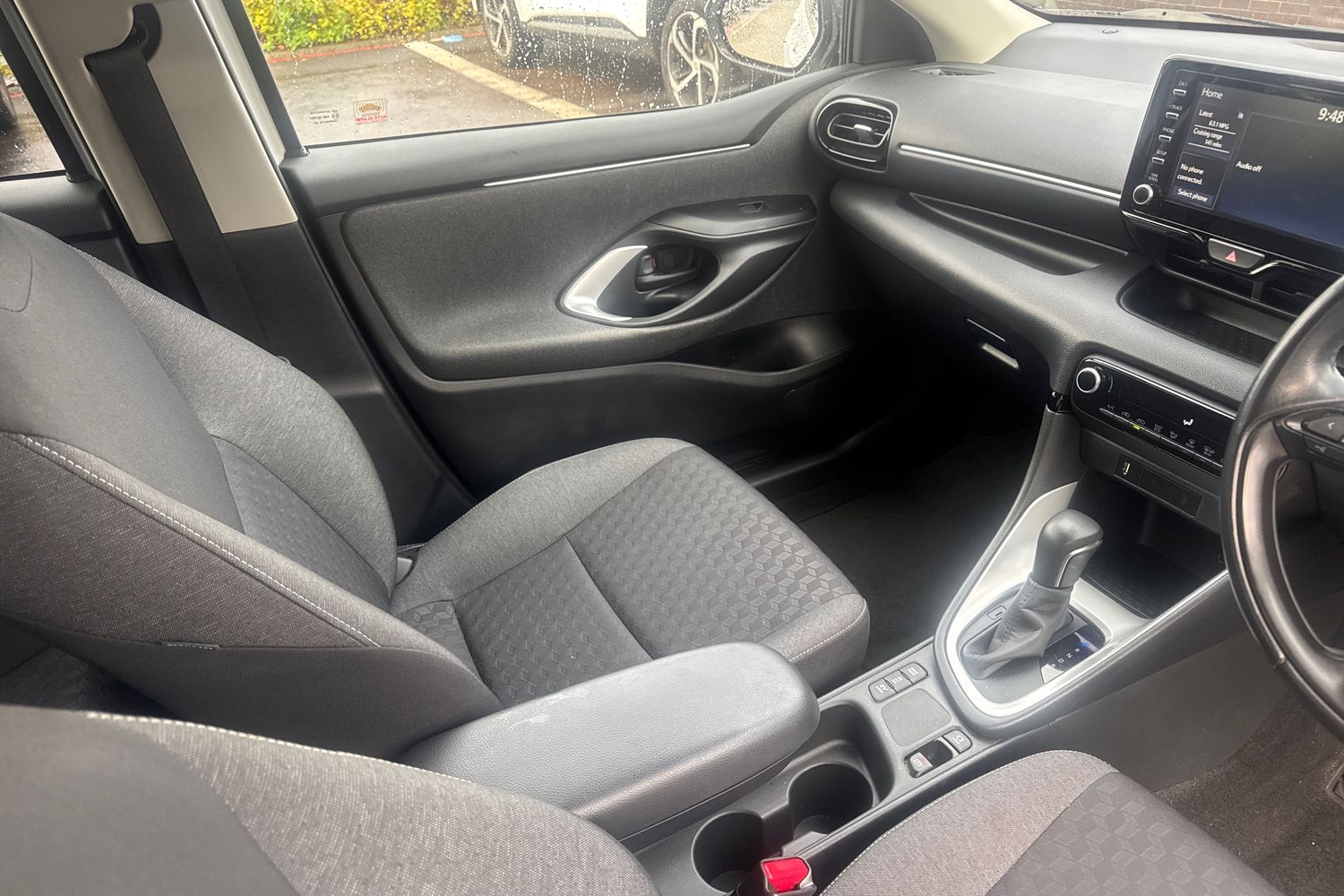 Used Toyota Yaris 2022 for sale - 76297336: Photo 14