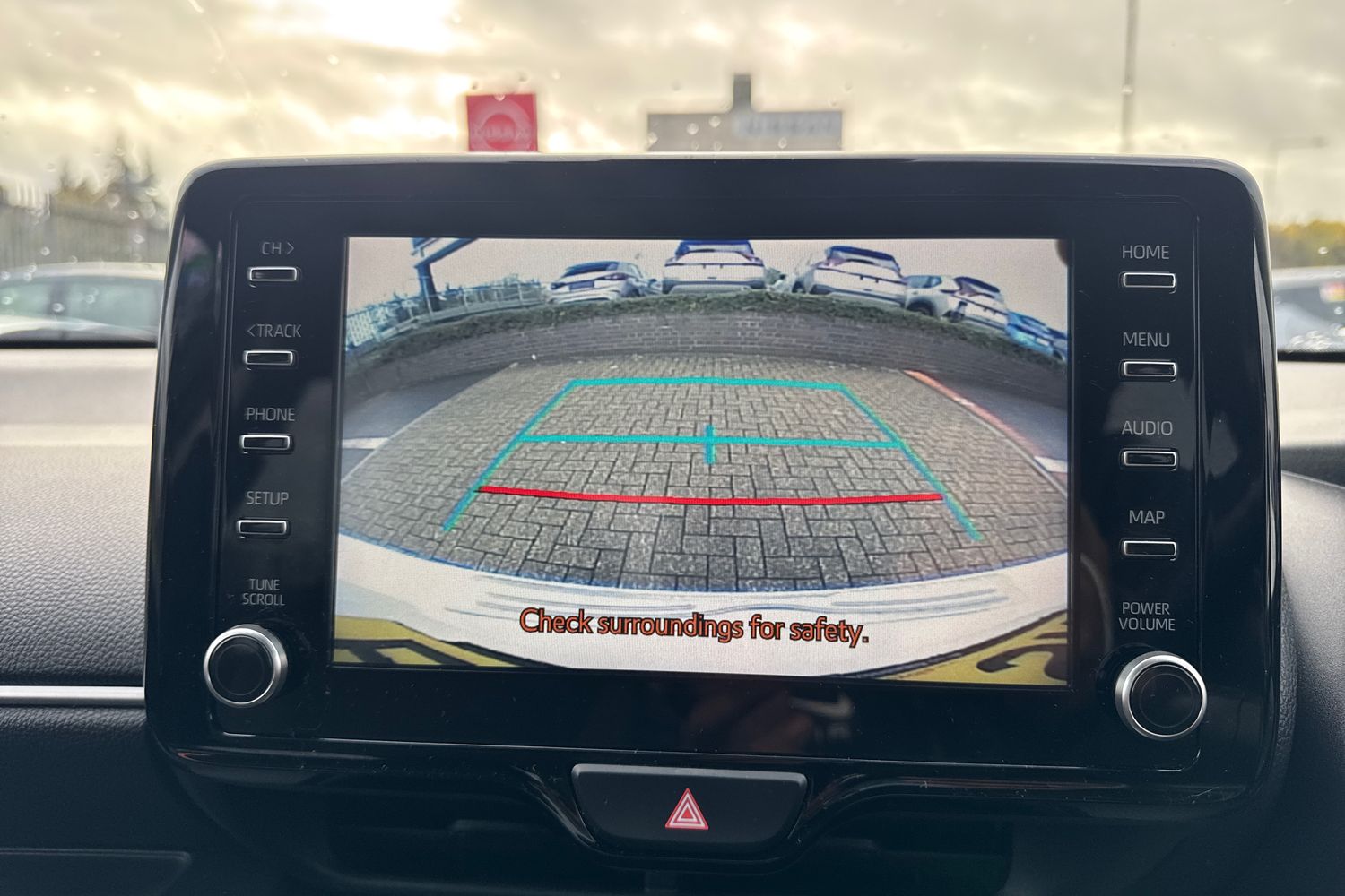 Used Toyota Yaris 2022 for sale - 76297336: Photo 19