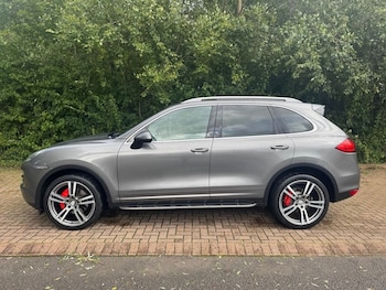 Used Porsche Cayenne 2010 for sale - 75961384: Photo