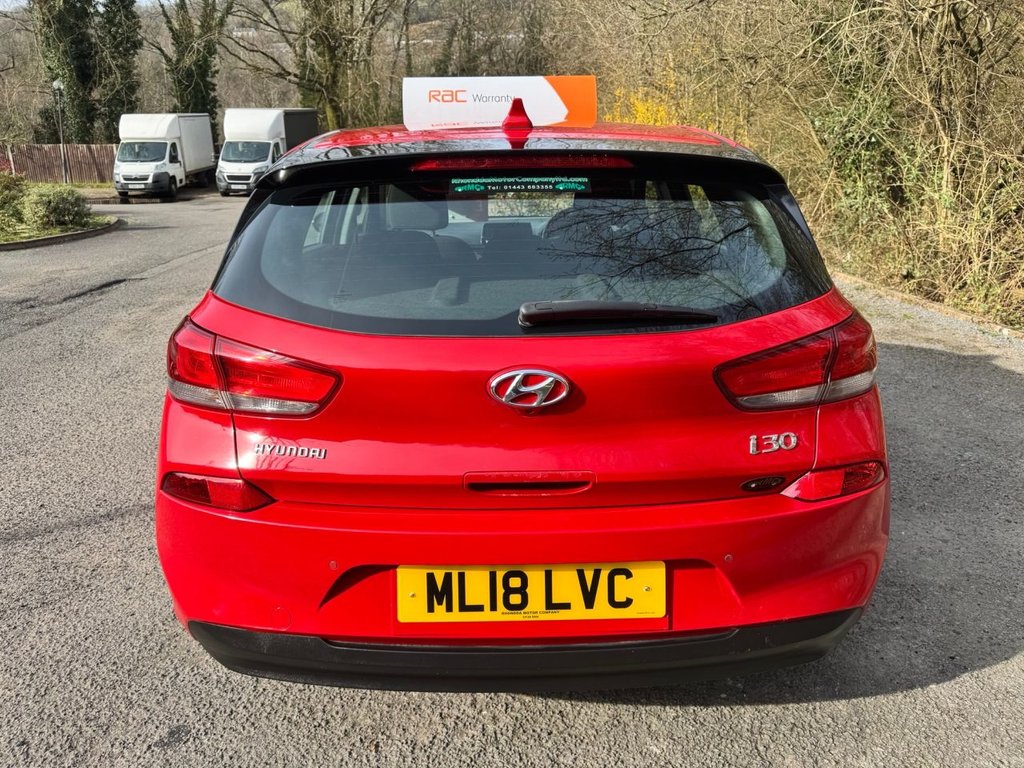 Used Hyundai i30 2018 for sale - 77967296: Photo 11