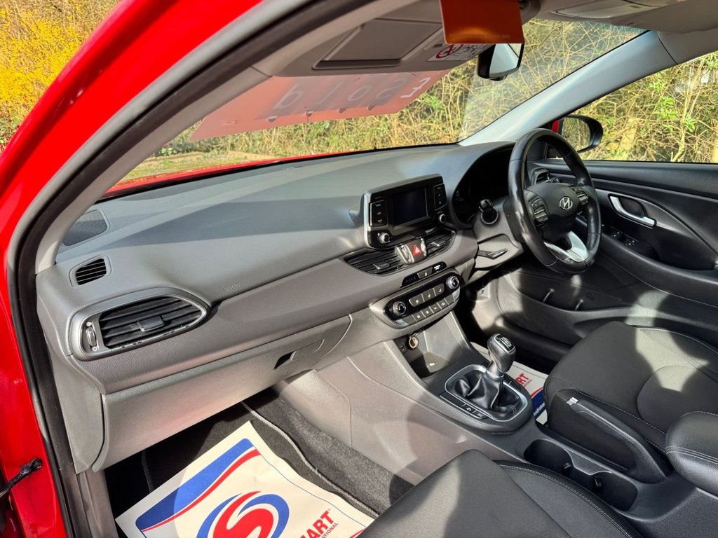 Used Hyundai i30 2018 for sale - 77967296: Photo 14