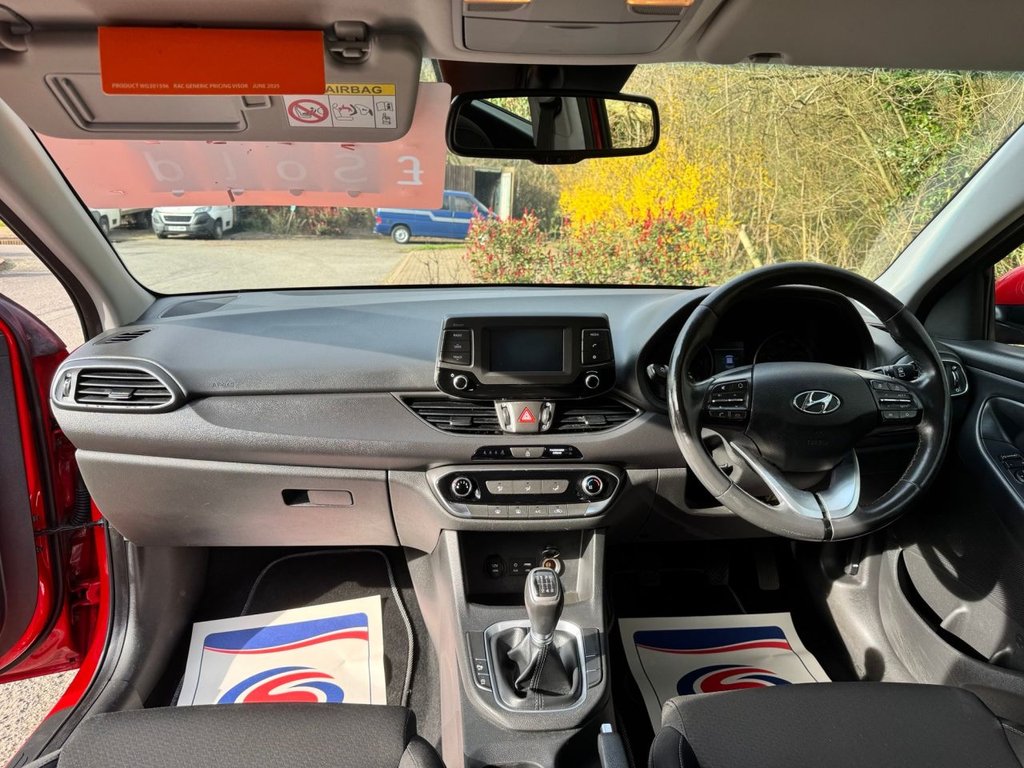 Used Hyundai i30 2018 for sale - 77967296: Photo 15