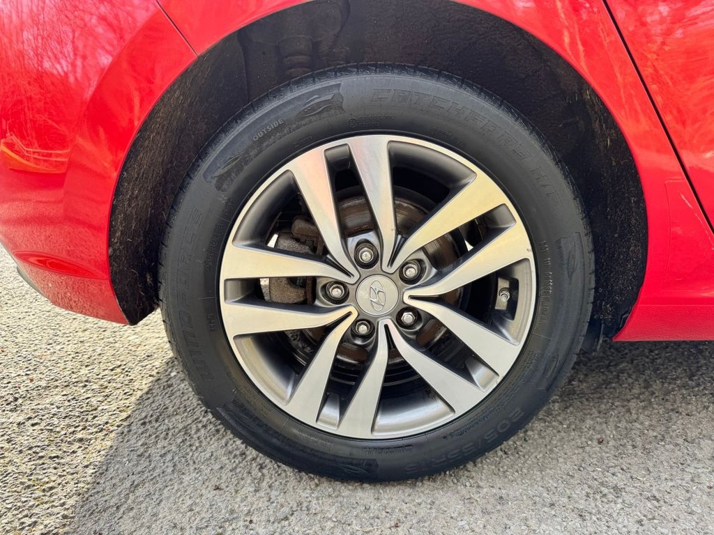 Used Hyundai i30 2018 for sale - 77967296: Photo 18