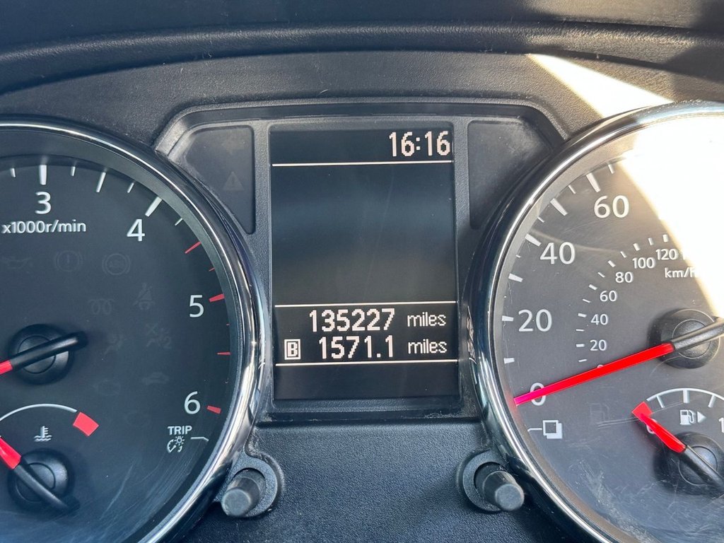 Used Nissan Qashqai 2012 for sale - 77936512: Photo 14