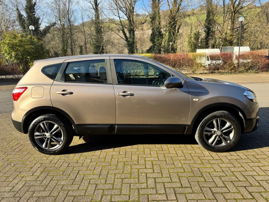 Used Nissan Qashqai 2012 for sale - 77936512: Photo 4