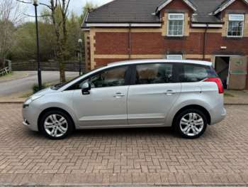 Used Peugeot 5008 2013 for sale - 74404936: Photo