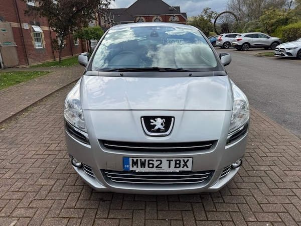 Used Peugeot 5008 2013 for sale - 74404936: Photo 7