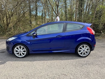 Used Ford Fiesta 2016 for sale - 78082811: Photo