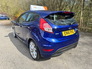 Used Ford Fiesta 2016 for sale - 78082811: Photo