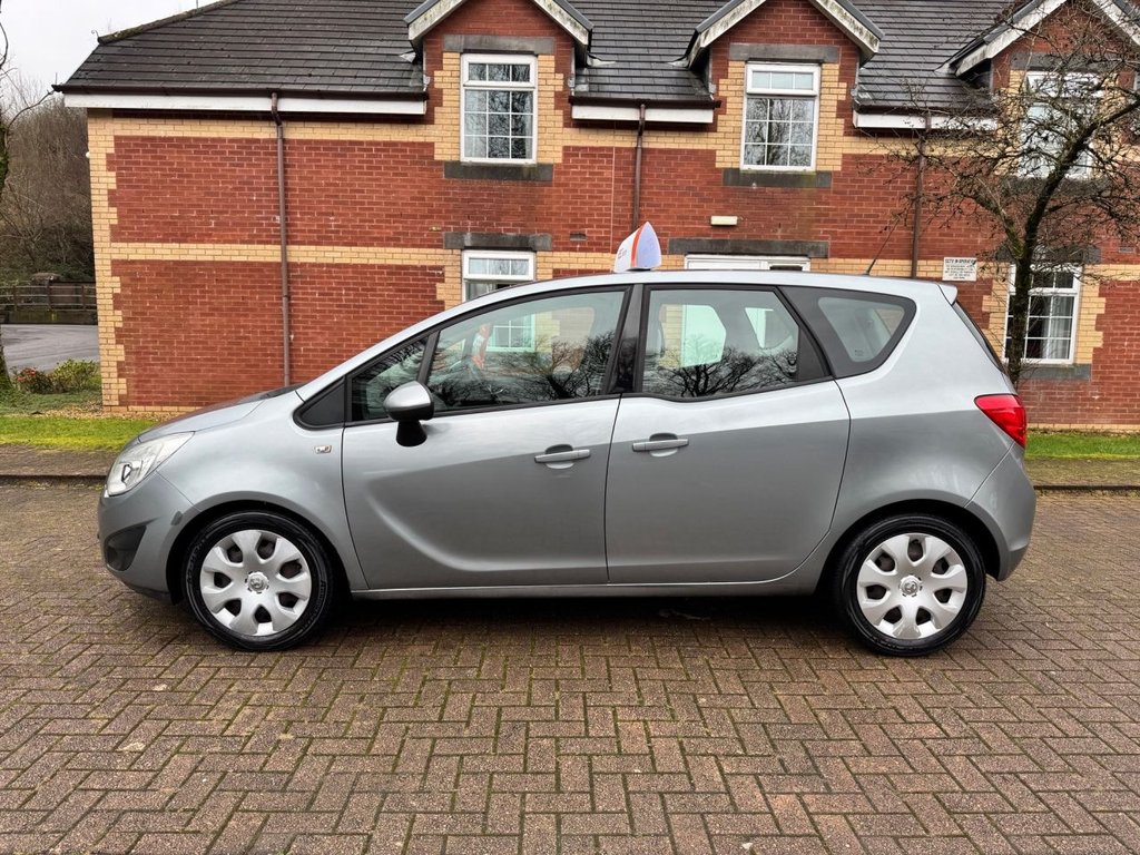 Used Vauxhall Meriva 2013 for sale - 77422454: Photo 2