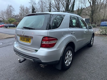 Used Mercedes-Benz M Class 2006 for sale - 77342085: Photo