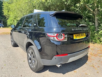 Used Land Rover Discovery Sport 2019 for sale - 79197393: Photo
