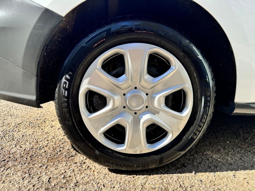 Used Ford Transit Courier 2015 for sale - 77936937: Photo 13