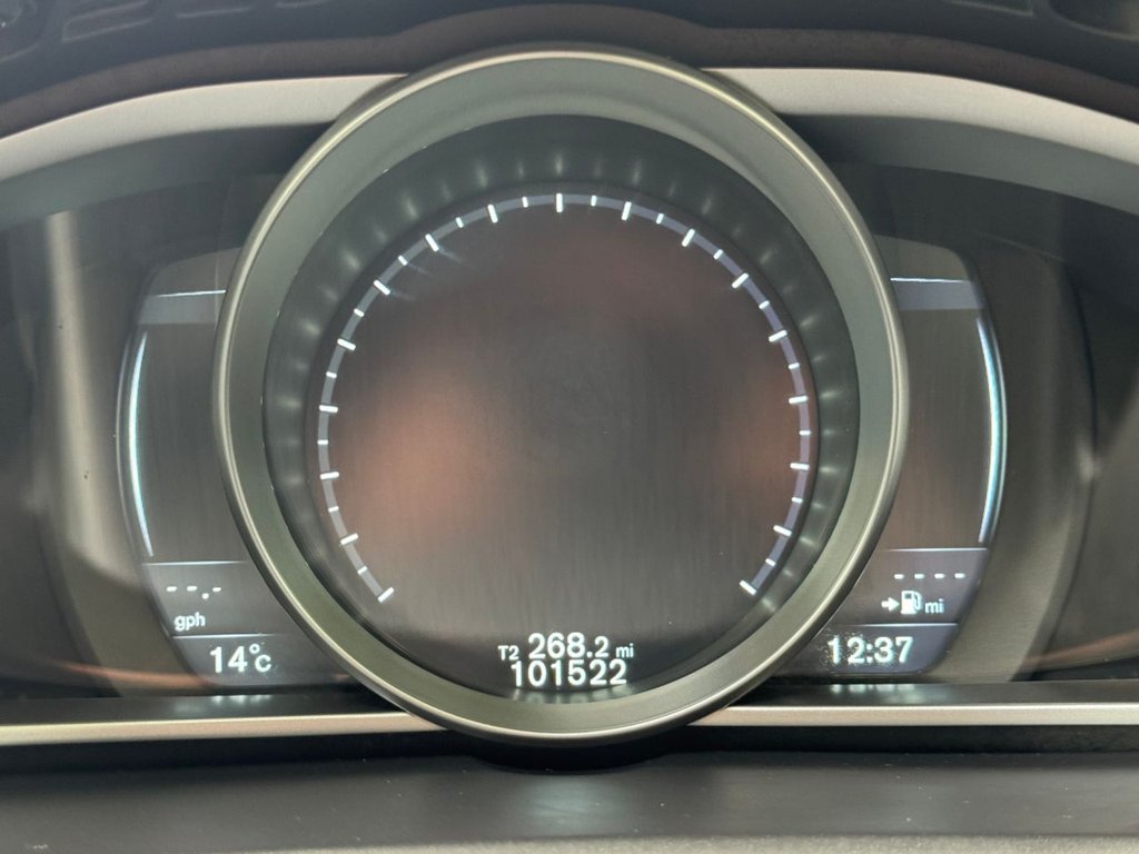 Used Volvo V40 2015 for sale - 76396177: Photo 16