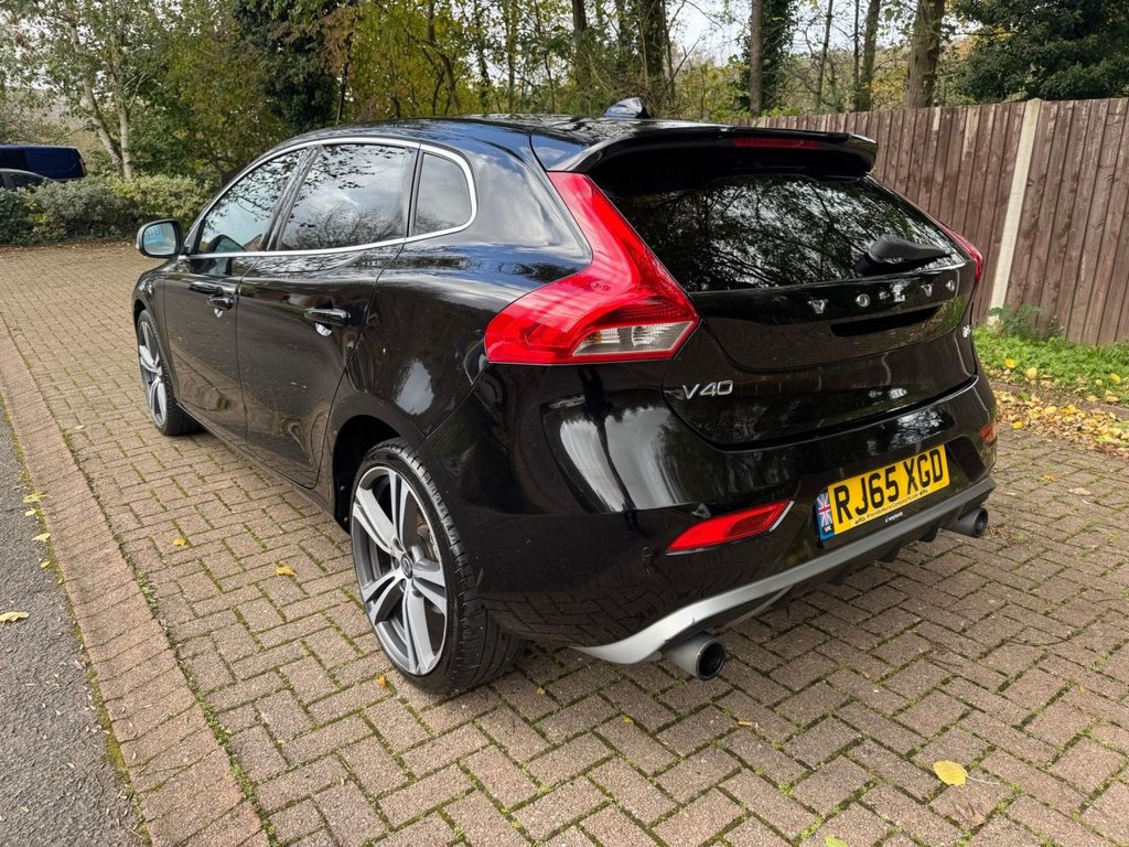 Used Volvo V40 2015 for sale - 76396177: Photo 2