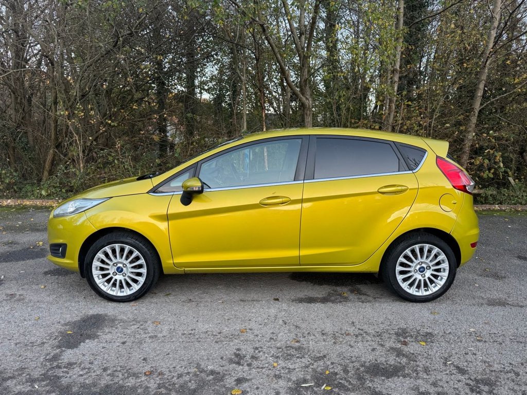 Used Ford Fiesta 2013 for sale - 76642508: Photo 2