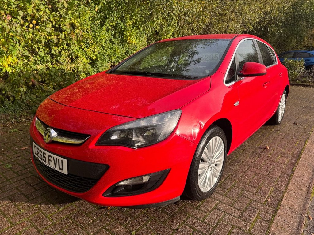 Used Vauxhall Astra 2015 for sale - 76333552: Photo 1