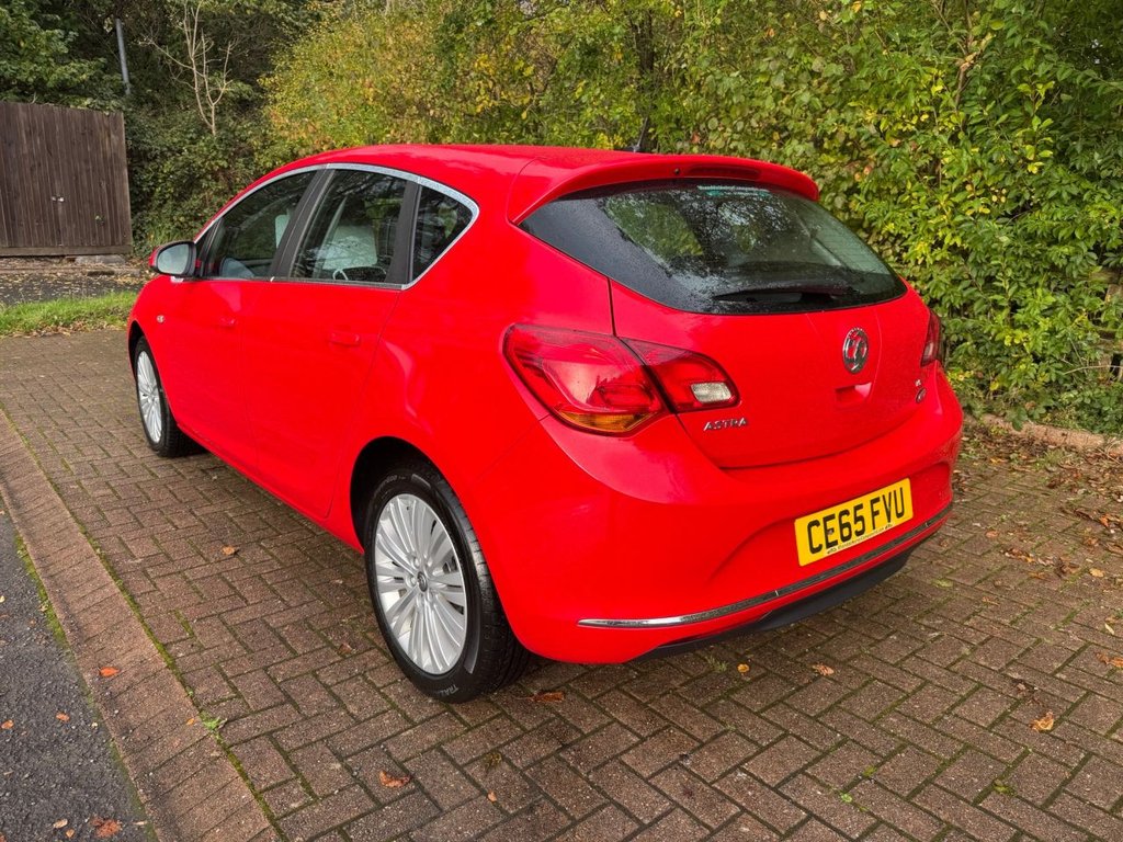 Used Vauxhall Astra 2015 for sale - 76333552: Photo 3