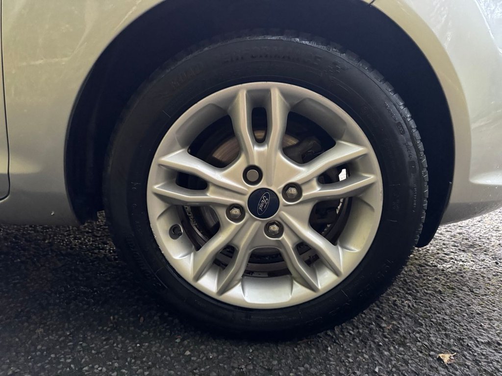 Used Ford Fiesta 2015 for sale - 76406917: Photo 15