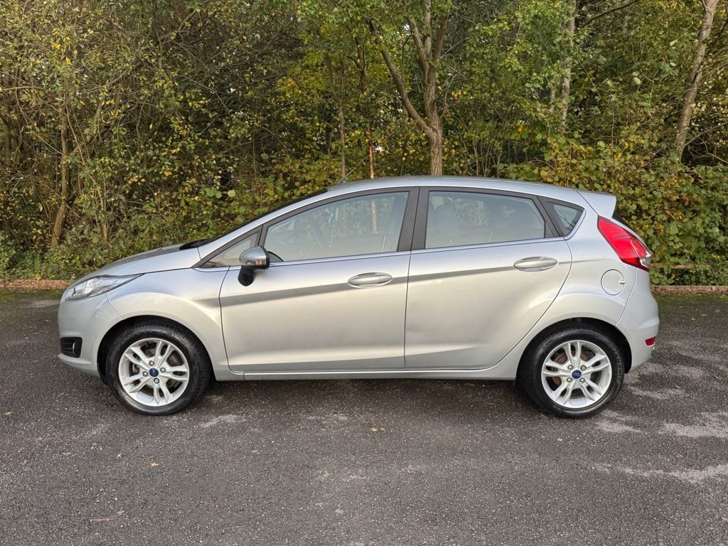 Used Ford Fiesta 2015 for sale - 76406917: Photo 2