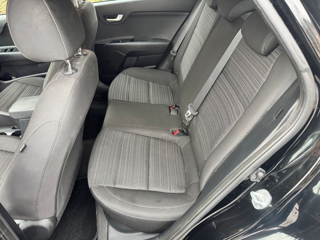 Used Kia Stonic 2018 for sale - 77451892: Photo 15