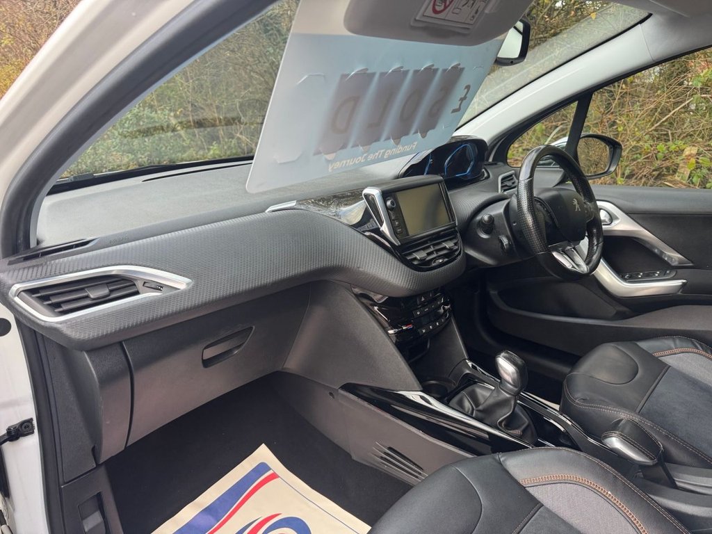 Used Peugeot 2008 2015 for sale - 76686408: Photo 11