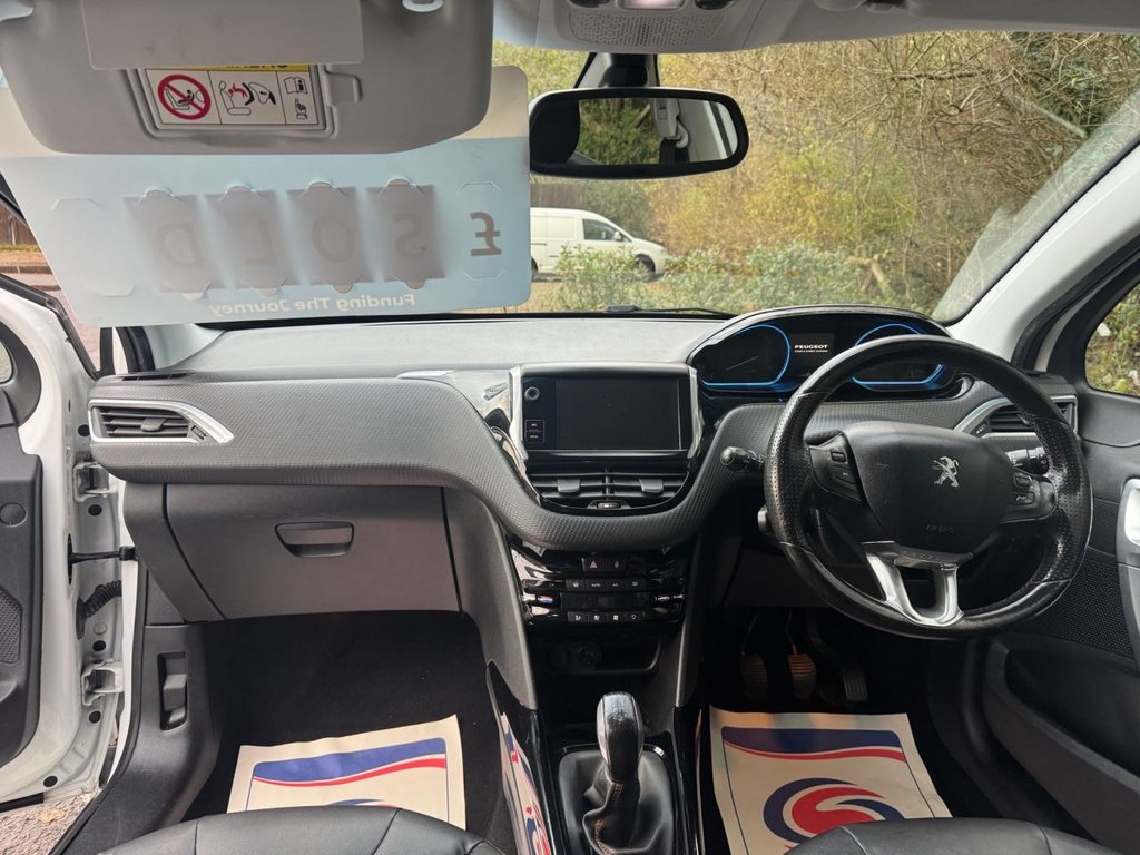 Used Peugeot 2008 2015 for sale - 76686408: Photo 12