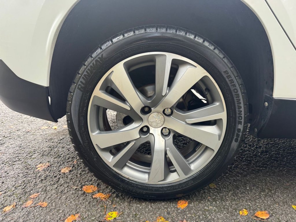 Used Peugeot 2008 2015 for sale - 76686408: Photo 15