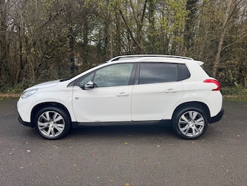 Used Peugeot 2008 2015 for sale - 76686408: Photo