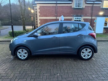 Used Hyundai i10 2015 for sale - 76986111: Photo