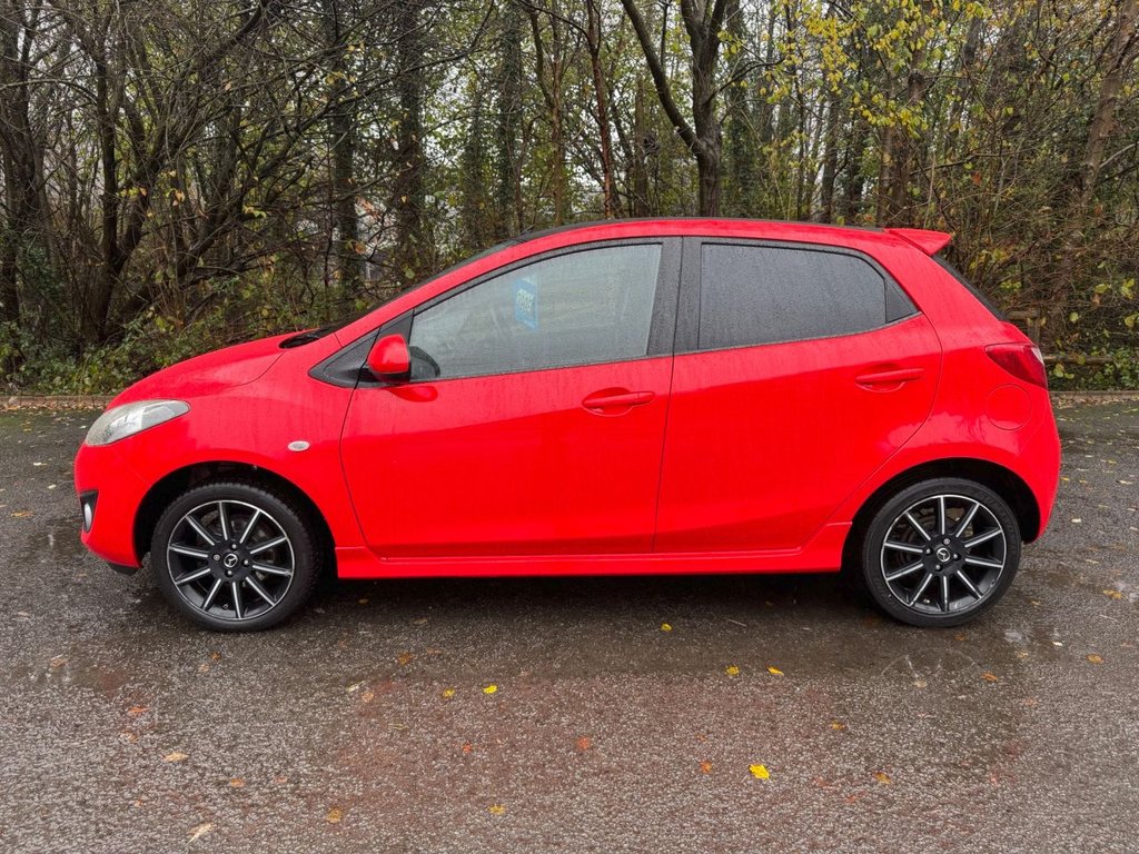 Used Mazda Mazda2 2011 for sale - 76725107: Photo 2