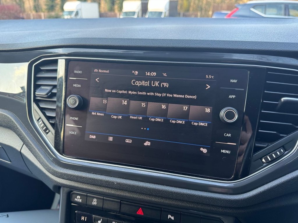 Used Volkswagen T-Roc 2019 for sale - 77133353: Photo 19