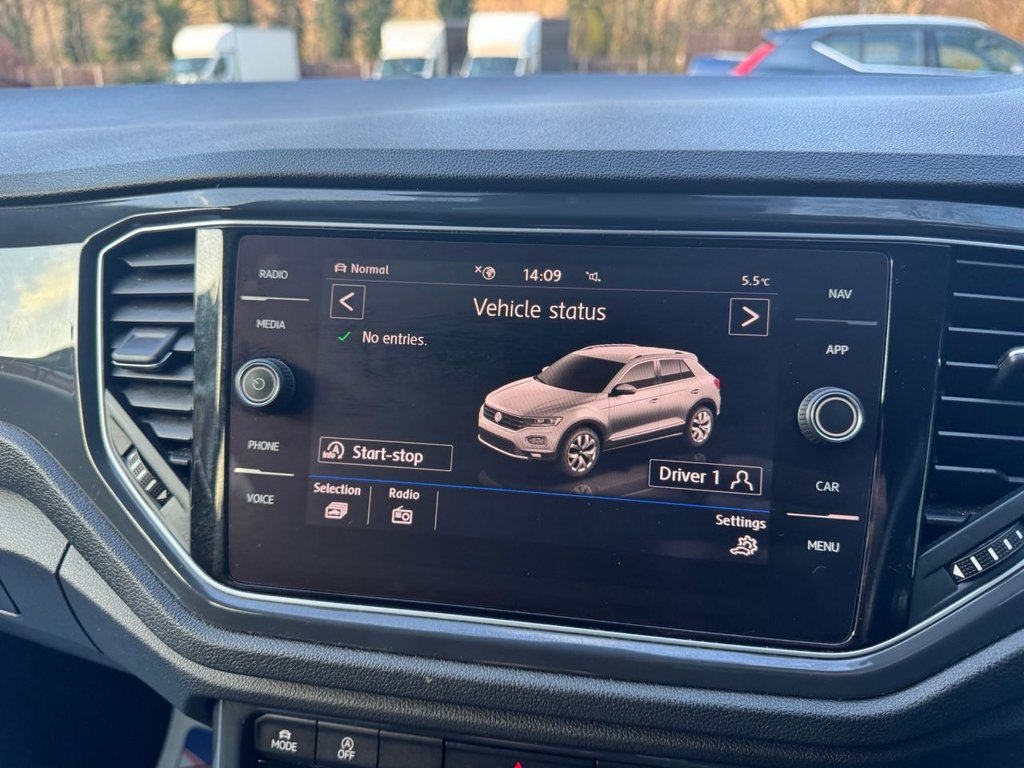 Used Volkswagen T-Roc 2019 for sale - 77133353: Photo 21