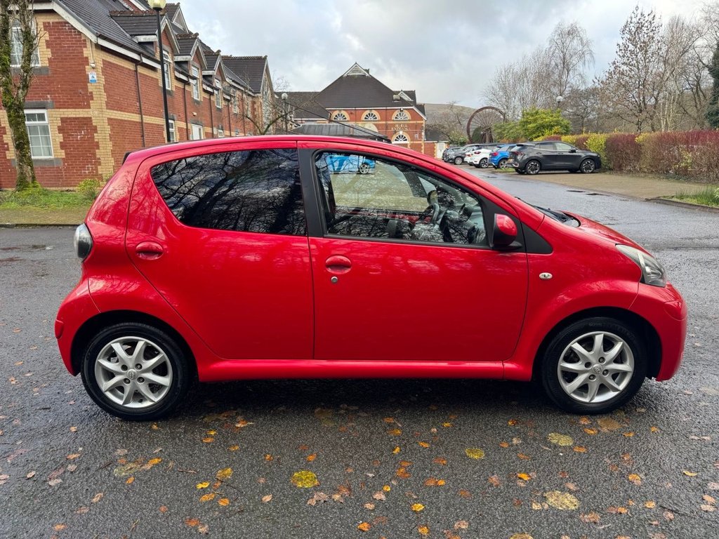 Used Toyota AYGO 2013 for sale - 76900760: Photo 5