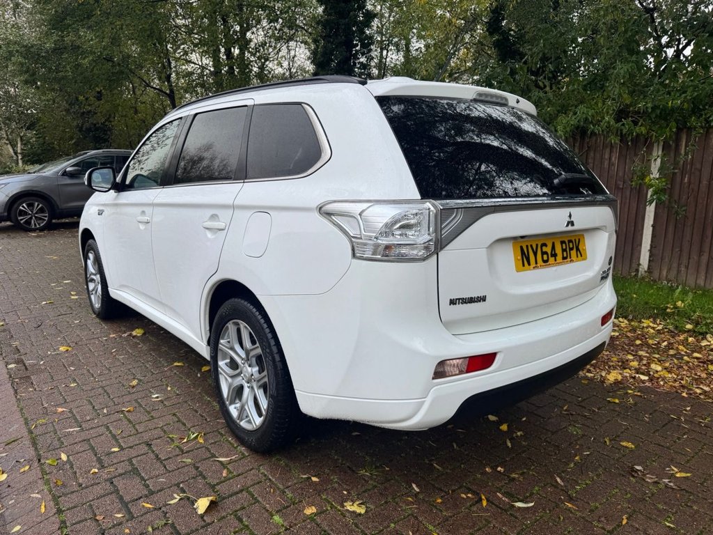 Used Mitsubishi Outlander 2015 for sale - 76367798: Photo 3
