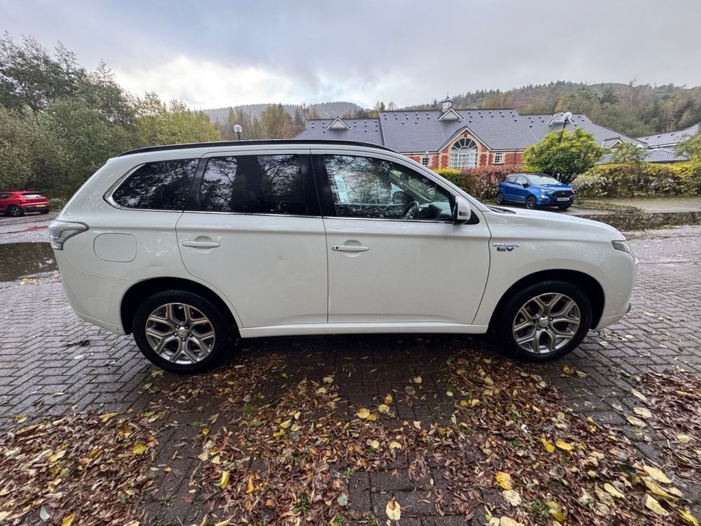 Used Mitsubishi Outlander 2015 for sale - 76367798: Photo 5