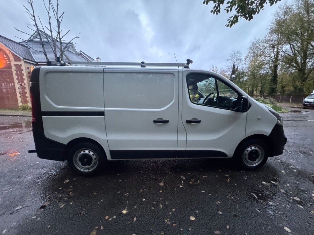 Used Vauxhall Vivaro 2018 for sale - 76454144: Photo 5