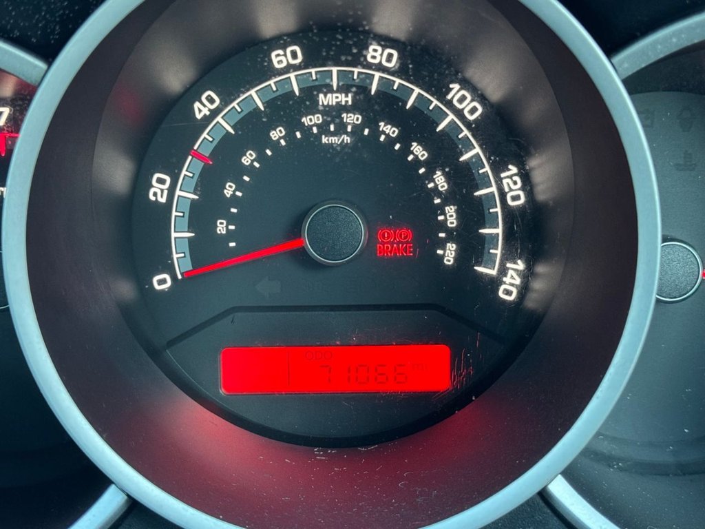 Used Kia Venga 2011 for sale - 77110548: Photo 18