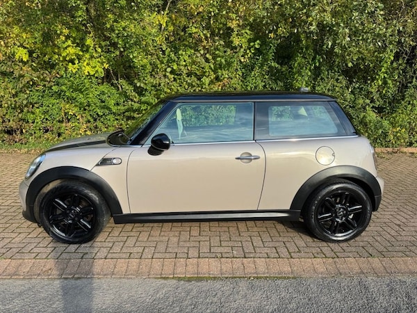 Used MINI Hatch 2013 for sale - 76235904: Photo 2