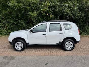 Used Dacia Duster 2014 for sale - 75693275: Photo
