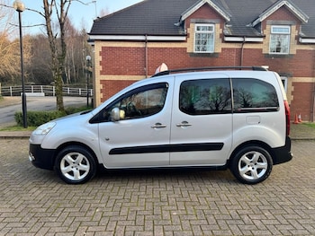 Used Peugeot Partner Tepee 2014 for sale - 77747906: Photo