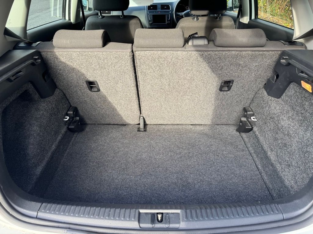 Used Volkswagen Polo 2014 for sale - 76797980: Photo 9