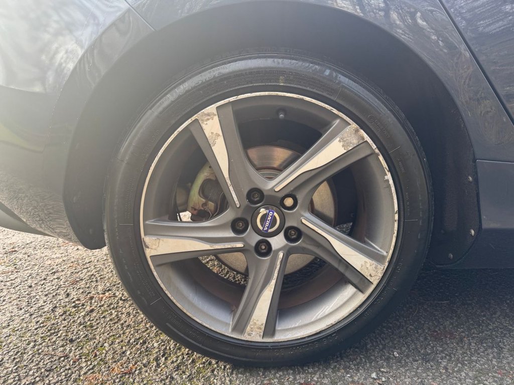 Used Volvo V40 2014 for sale - 77250418: Photo 15