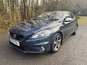 Used Volvo V40 2014 for sale - 77250418: Photo