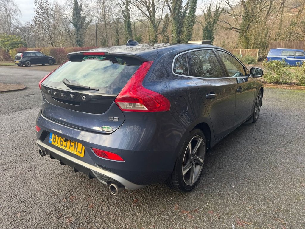 Used Volvo V40 2014 for sale - 77250418: Photo 4