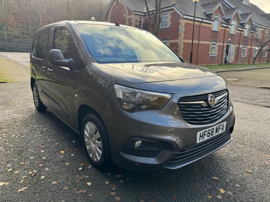 Used Vauxhall Combo Life 2018 for sale - 76797820: Photo 6