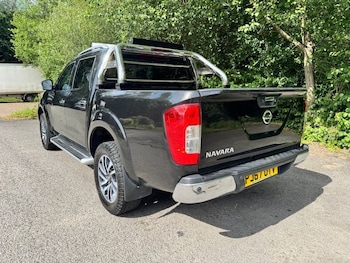 Used Nissan Navara 2017 for sale - 79022869: Photo
