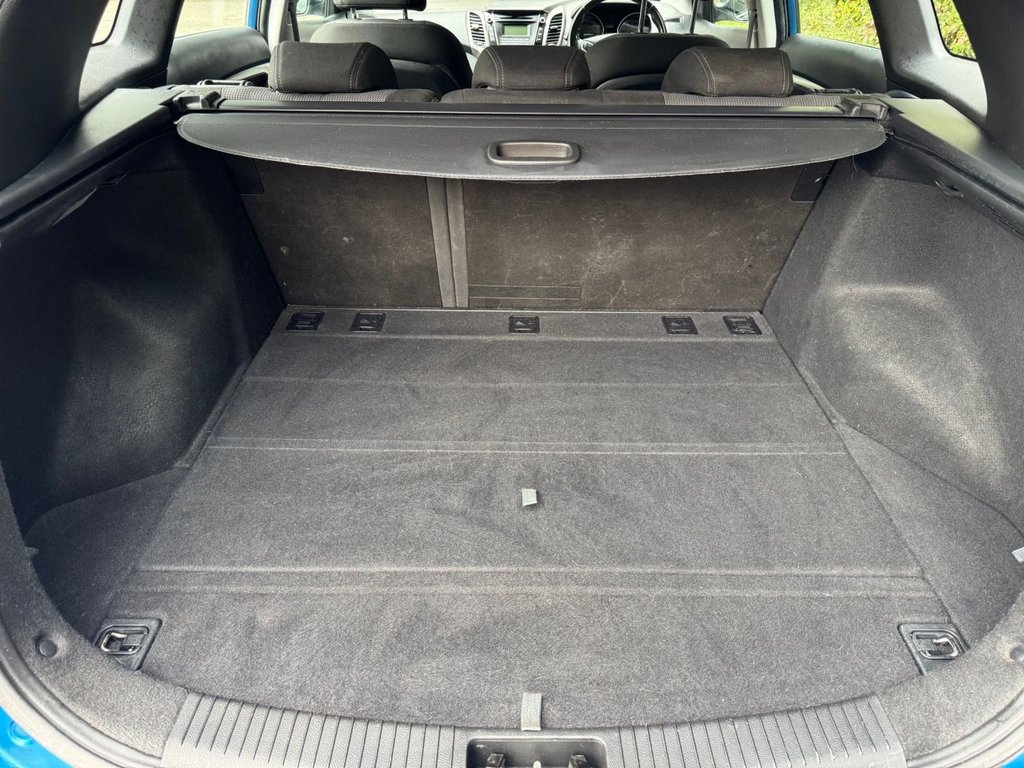 Used Hyundai i30 2015 for sale - 76147839: Photo 9