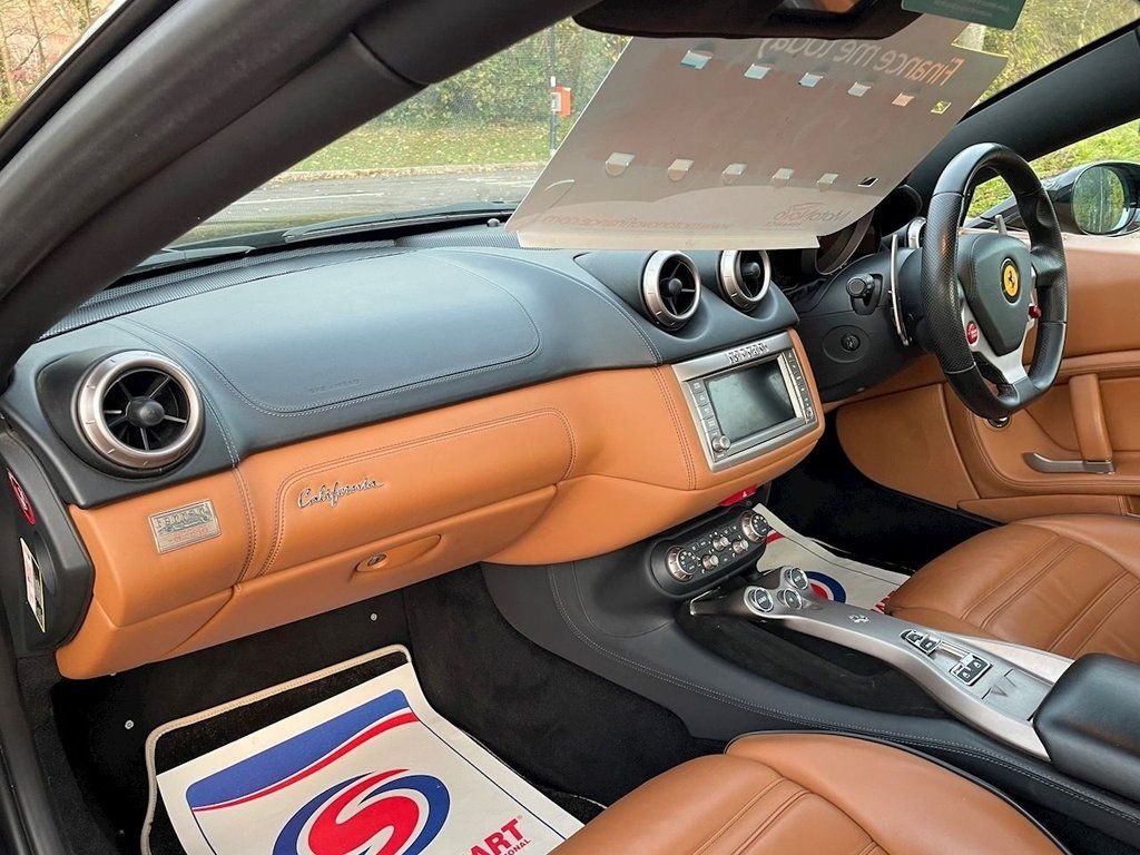 Used Ferrari California 2011 for sale - 76496529: Photo 24
