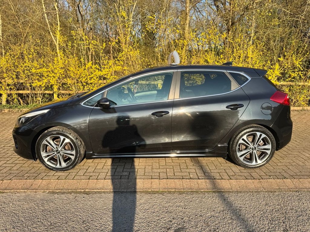 Used Kia Ceed 2017 for sale - 77952961: Photo 2